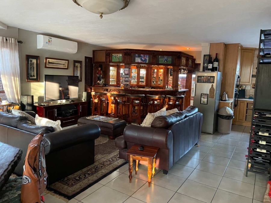 3 Bedroom Property for Sale in Bayswater Free State